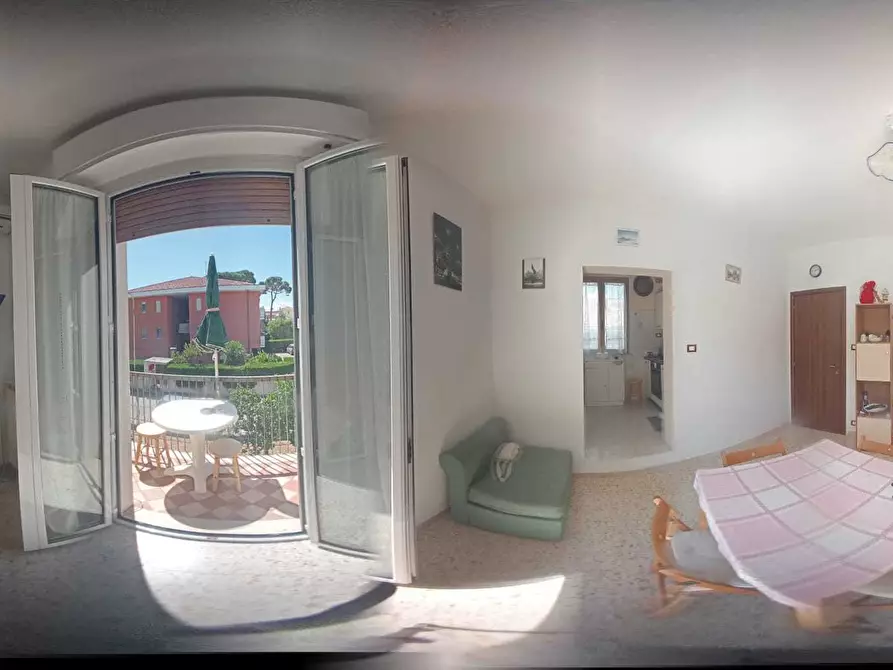 Immagine 42 di Trilocale in vendita  a Pineto