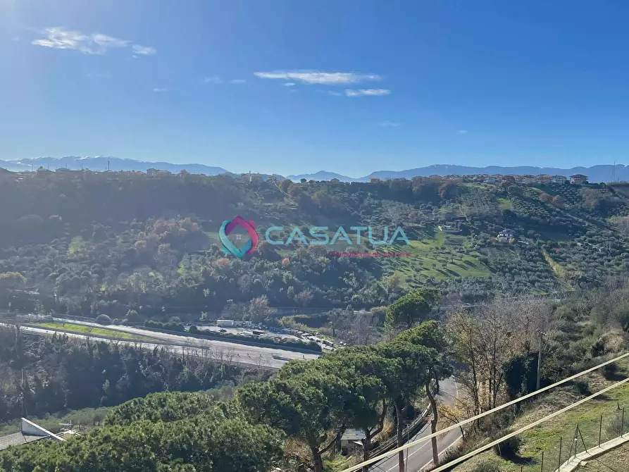 Immagine 30 di Trilocale in vendita  a Silvi