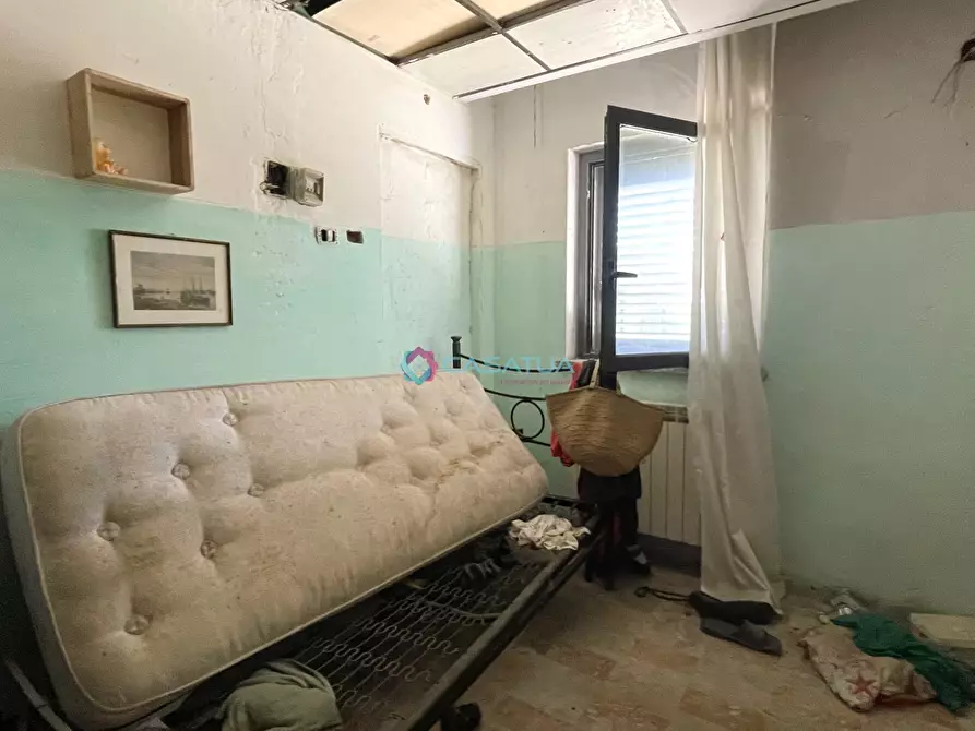 Immagine 24 di Locale commerciale in vendita  a Pineto