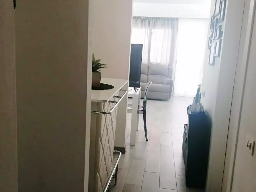 Immagine 6 di Monolocale in affitto  a Carrara