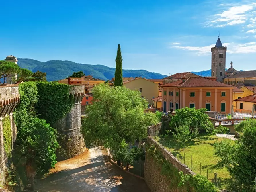 Immagine 12 di Terratetto in vendita  in Via Baban 24 a Ameglia