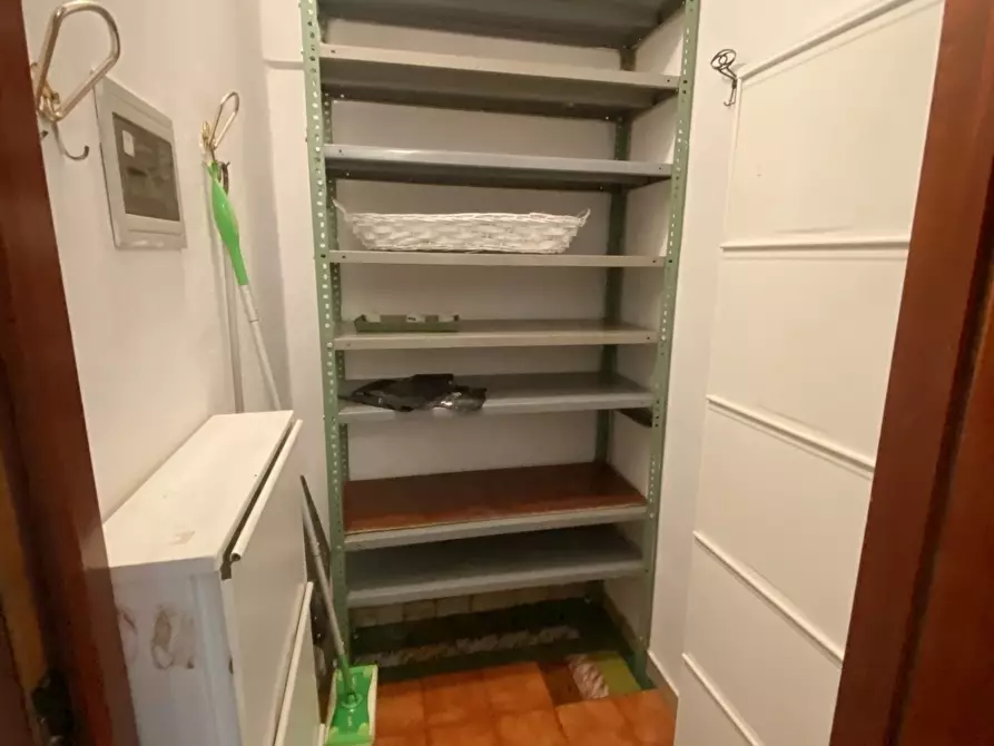 Immagine 25 di Casa trifamiliare in vendita  in Strada Statale 1 189 a Castelnuovo Magra