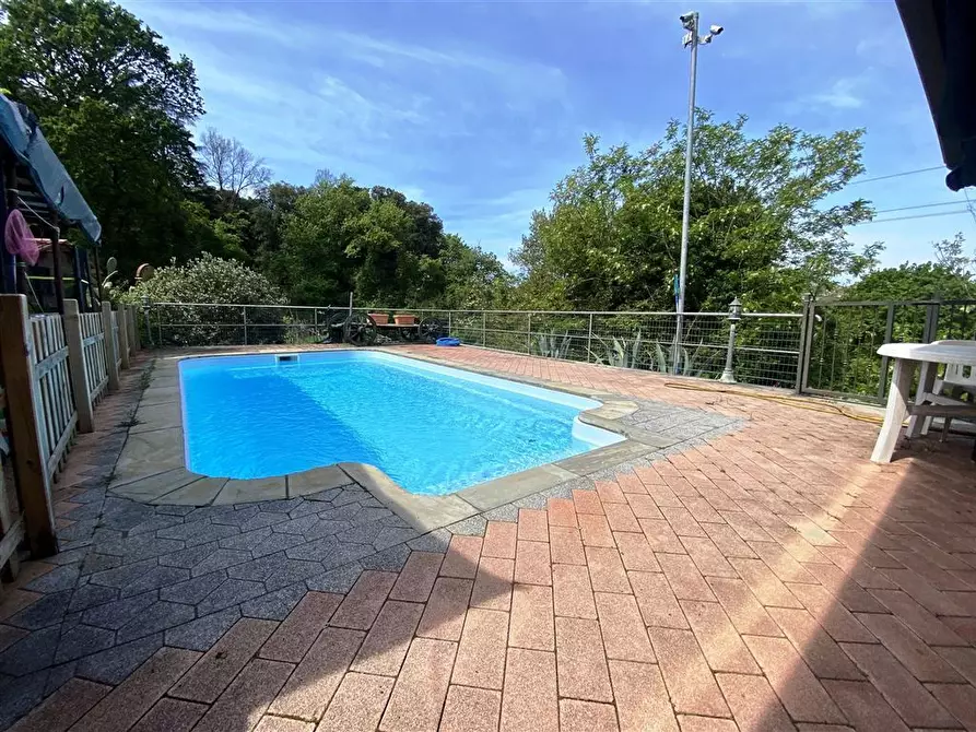 Immagine 3 di Villa in vendita  in Via Paternino 33 a Sarzana