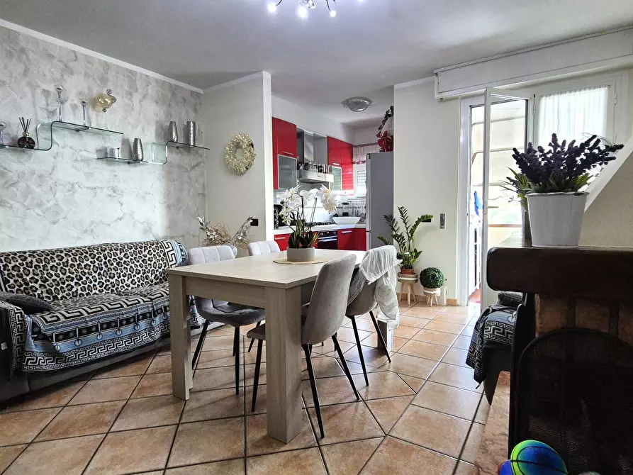 Immagine 5 di Trilocale in vendita  in Via dei Molini 139 a Sarzana