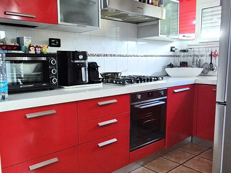 Immagine 6 di Trilocale in vendita  in Via dei Molini 139 a Sarzana