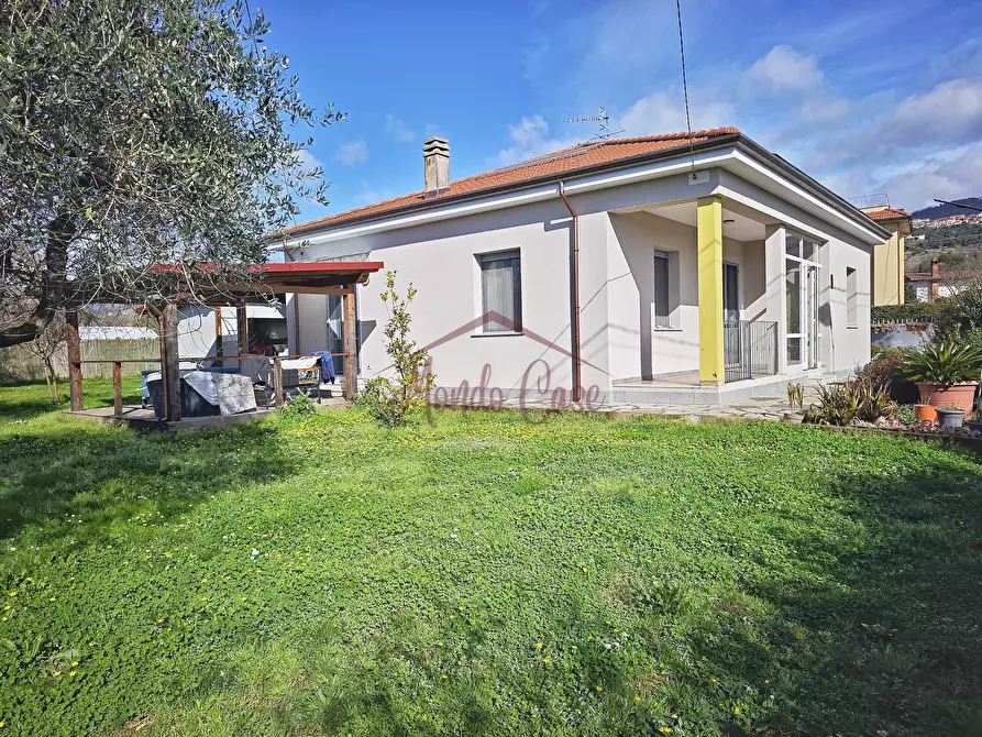 Immagine 61 di Villa in vendita  in Via Provinciale 40 a Castelnuovo Magra