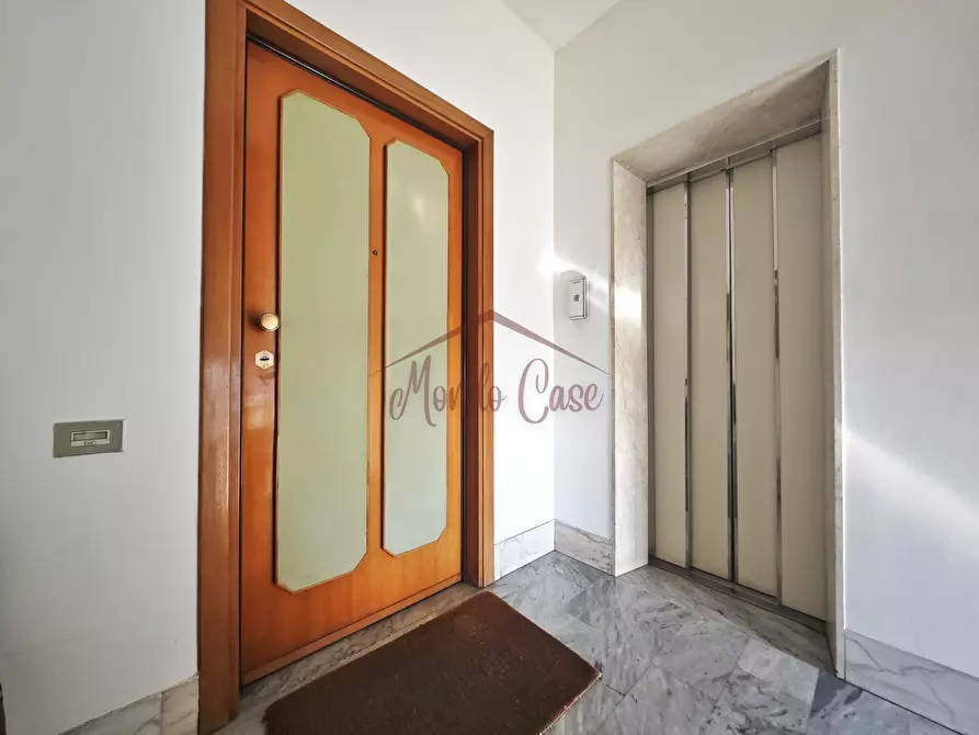 Immagine 16 di Attico in vendita  in Viale Eugenio Chiesa 21 a Massa