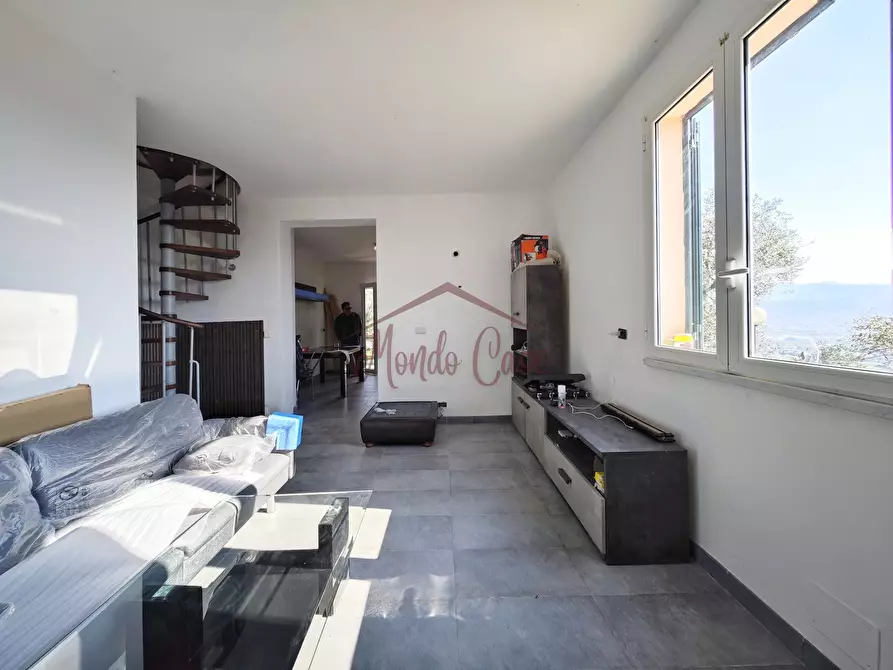 Immagine 6 di Casa indipendente in vendita  in Via Lavaggia 13 a Vezzano Ligure