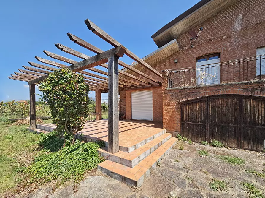 Immagine 5 di Villa in vendita  in Via Dogana 10 a Ortonovo