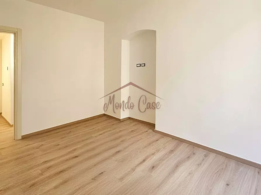 Immagine 36 di Trilocale in vendita  in Piazza Giacomo Matteotti 29 a Sarzana