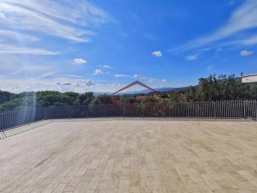 Immagine 71 di Attico in vendita  in Via Bertoloni 2 a Sarzana