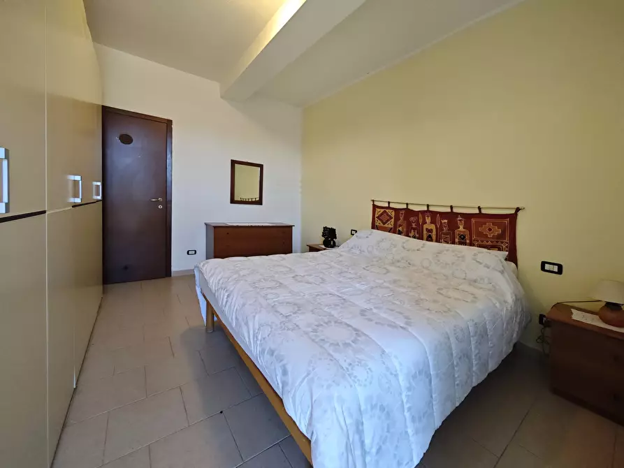 Immagine 12 di Trilocale in vendita  in Via Guerrieri 1 a Licciana Nardi