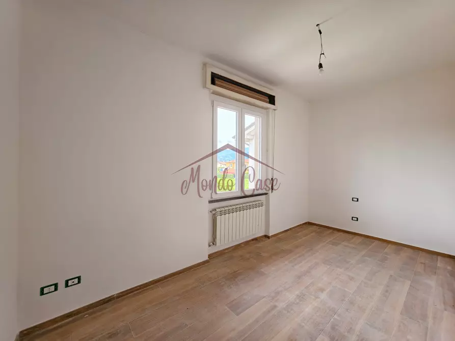 Immagine 16 di Porzione di casa in vendita  in Via Battifollo 53 a Sarzana