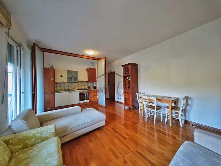 Immagine 1 di Bilocale in vendita  in Via B. Gazzoli 141 a Lerici