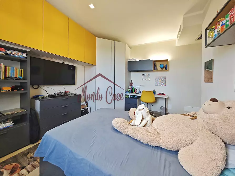 Immagine 55 di Attico in vendita  in Via Bertoloni 2 a Sarzana