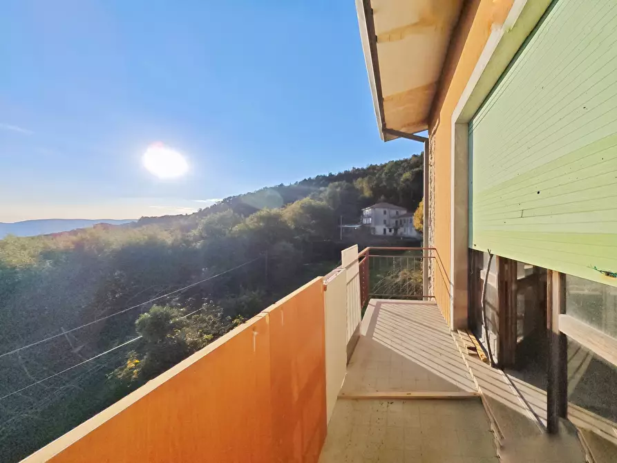 Immagine 59 di Porzione di casa in vendita  in SP23 683 a Castelnuovo Magra