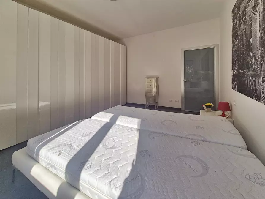 Immagine 25 di Trilocale in vendita  in Via Provinciale 329 a Lerici