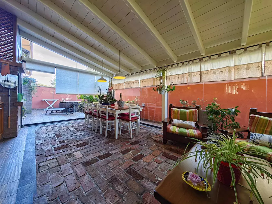 Immagine 29 di Villetta a schiera in vendita  in Via Fonda 11 a Fosdinovo