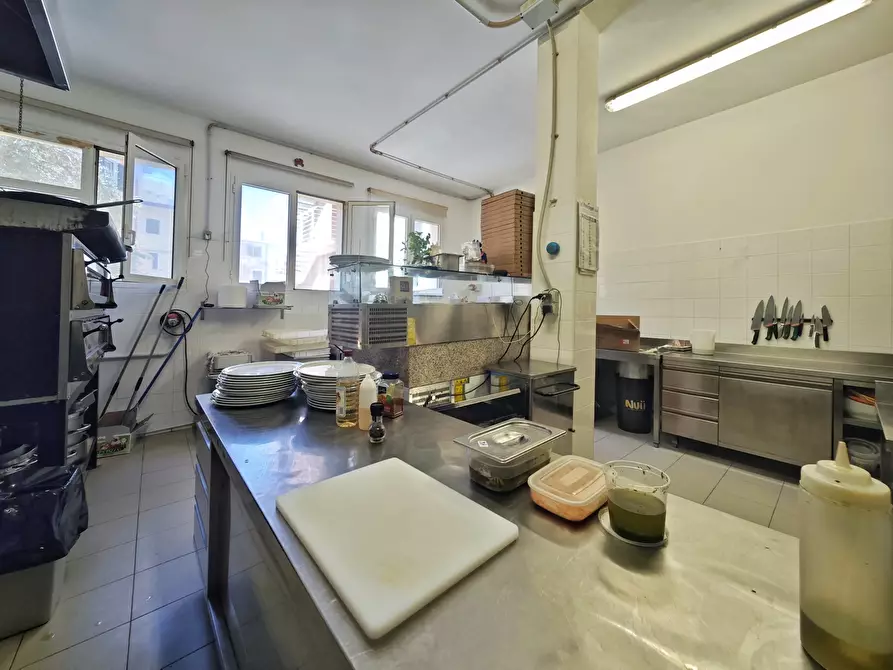 Immagine 82 di Locale commerciale in vendita  in Località Fiascherino 7 a Lerici