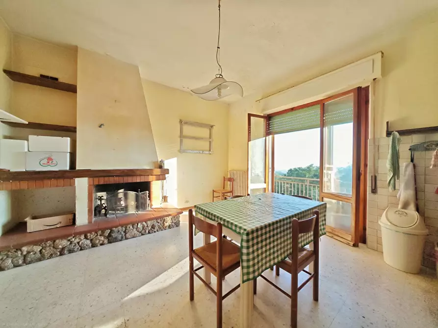 Immagine 18 di Porzione di casa in vendita  in SP23 683 a Castelnuovo Magra