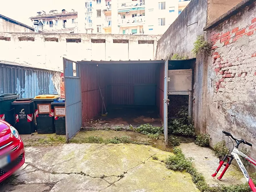 Immagine 7 di Garage in vendita  in Via Beinasco 4 a Torino