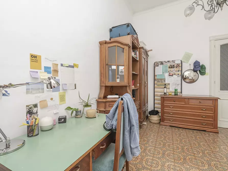 Immagine 10 di Pentalocale in vendita  in Via Michele Buniva 4 a Torino