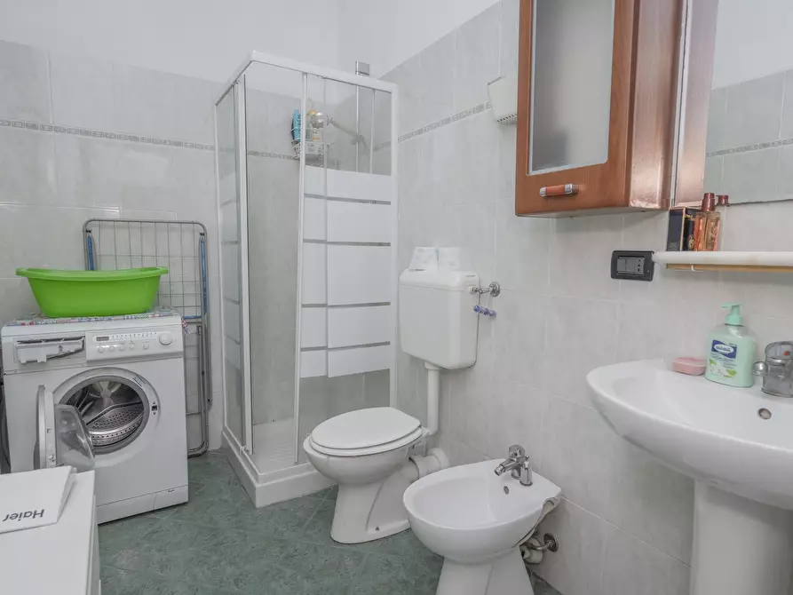 Immagine 16 di Bilocale in vendita  in Corso Casale 114 a Torino