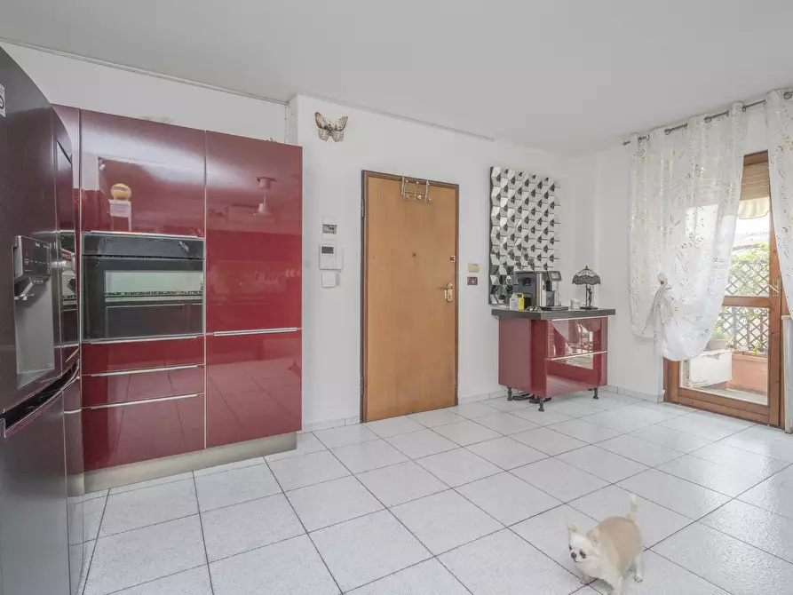 Immagine 7 di Quadrilocale in vendita  in Via Bollengo 20 a Torino