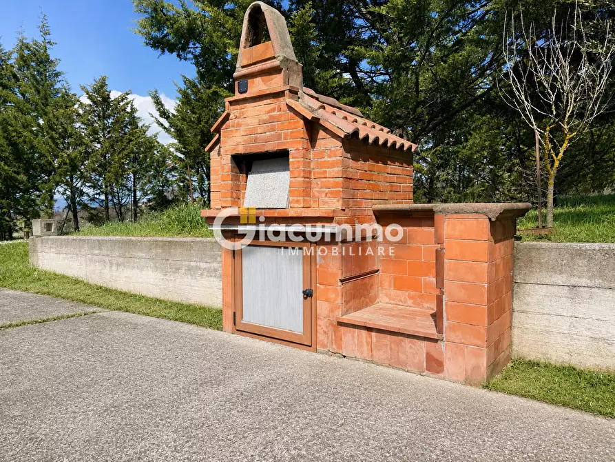 Immagine 13 di Villa in vendita  in CONTRADA MIRACOLO 60 a Avigliano