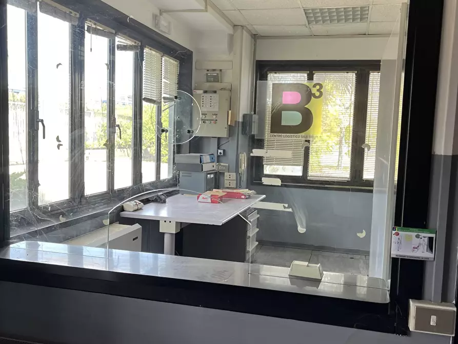 Immagine 9 di Attività artigianale in affitto  in Zona Industriale si San Nicola a Melfi