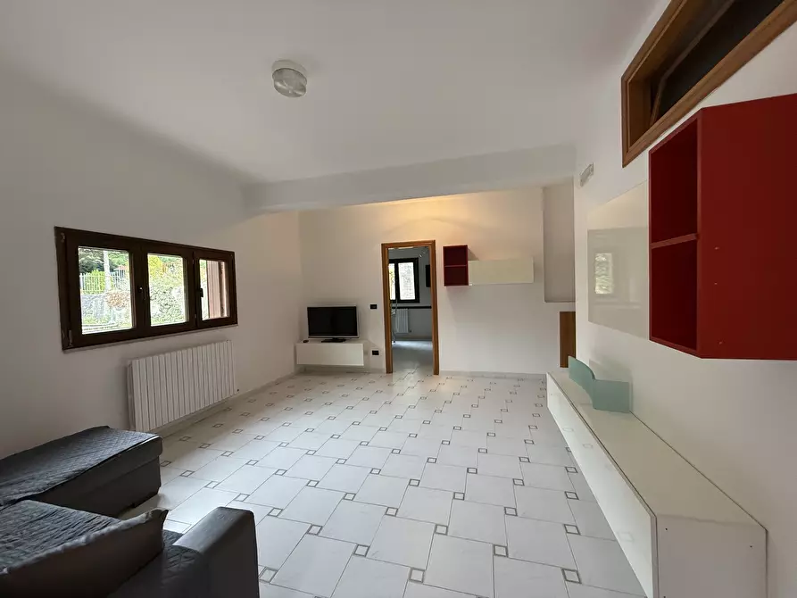 Immagine 4 di Villa in vendita  in Contrada Poggio Cavallo a Potenza