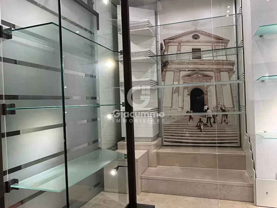 Immagine 5 di Locale commerciale in affitto  in Via Pretoria 80 a Potenza