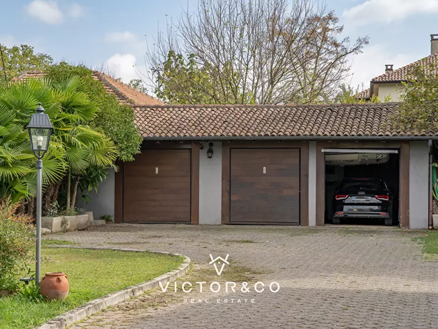 Immagine 52 di Villa in vendita  in Viale Parco Mazza sn a Oleggio