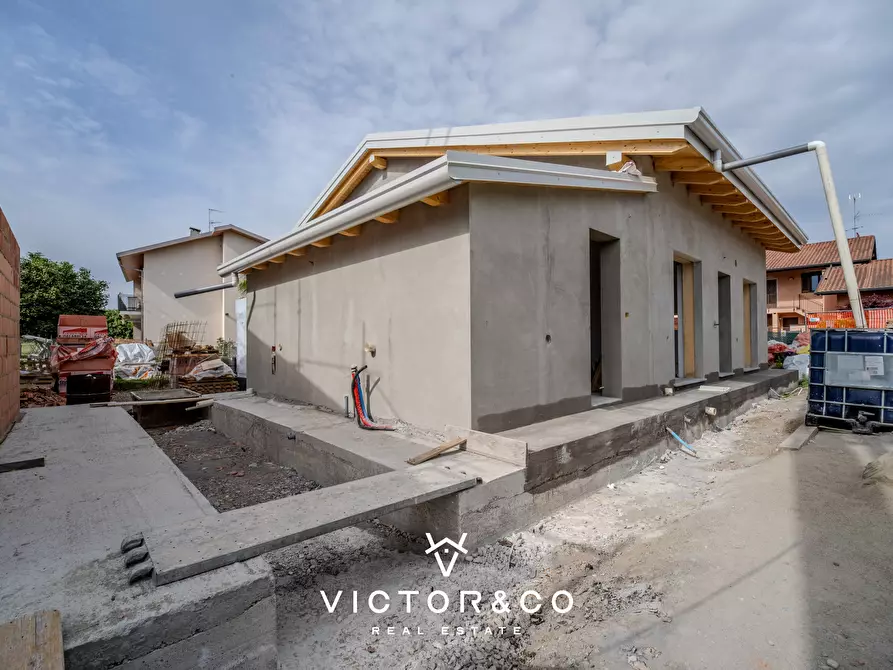 Immagine 25 di Villa in vendita  in Via Isonzo 6 a Oleggio