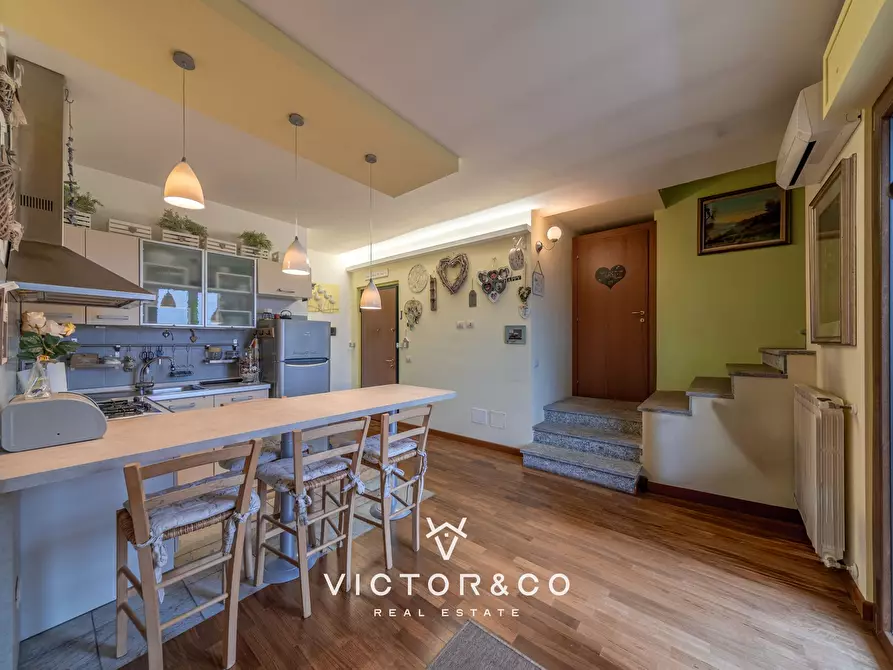 Immagine 4 di Attico in vendita  in Via Isabella Leonarda sn a Novara