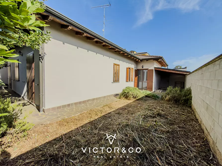 Immagine 46 di Casa bifamiliare in vendita  in Via Borghetto 4 a Casalino
