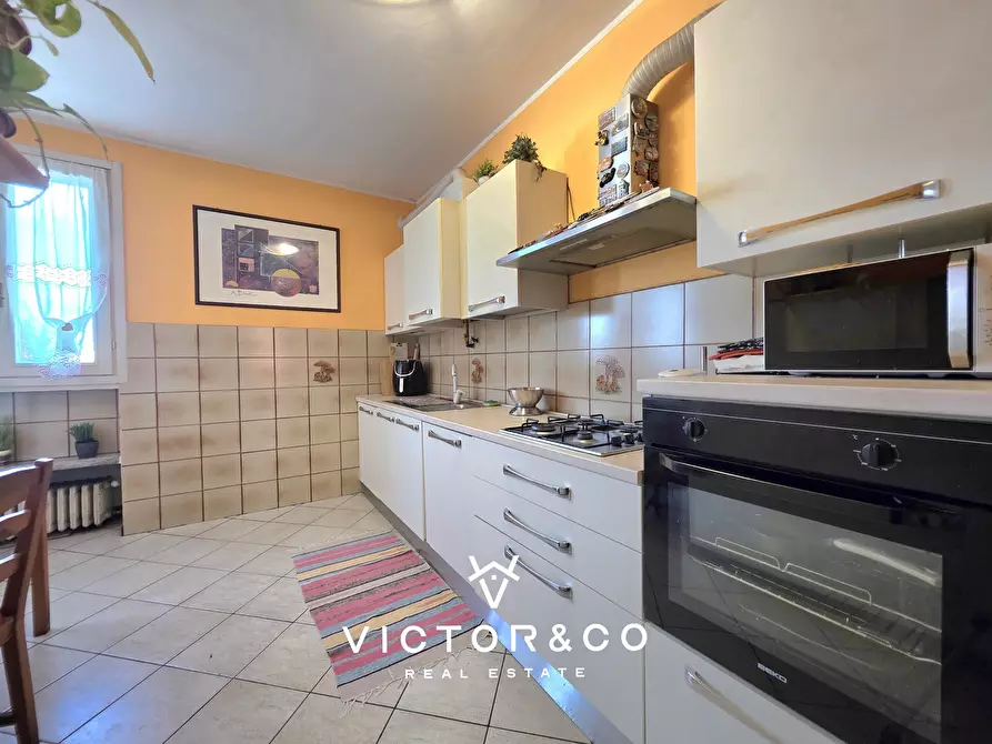 Immagine 4 di Trilocale in vendita  in via fara snc a Novara