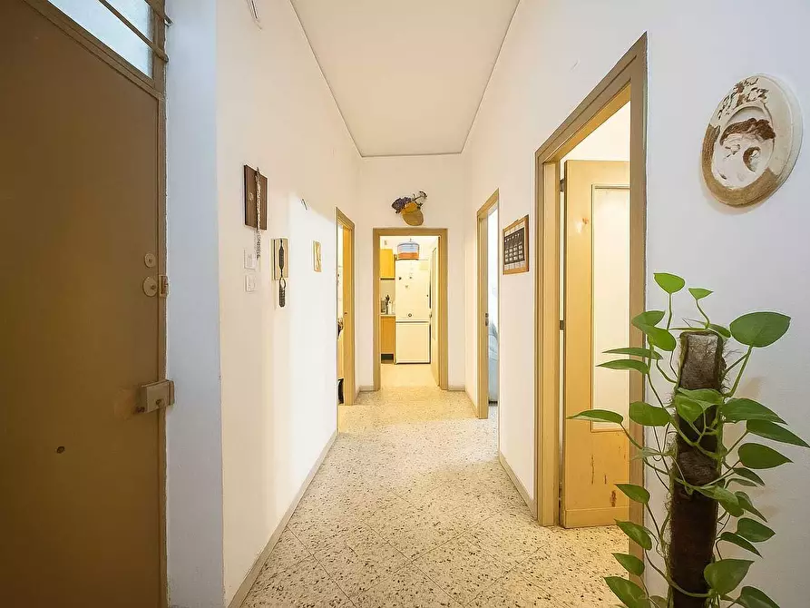 Immagine 4 di Quadrilocale in vendita  in Via Ruggerone da Palermo 52 a Palermo