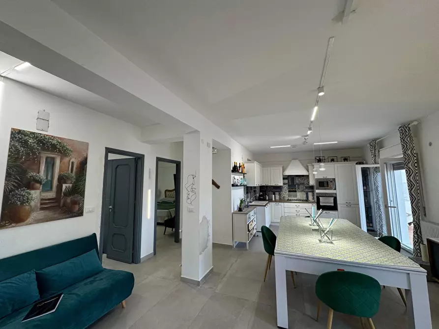 Immagine 3 di Appartamento in vendita  in via bernardino d'ucria a Palermo