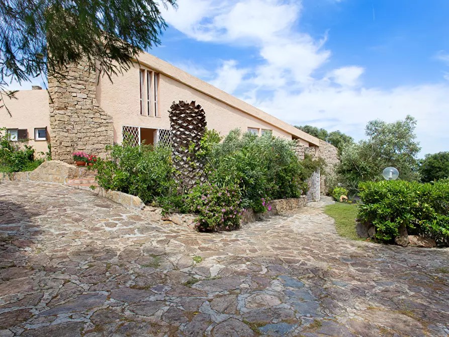Immagine 45 di Villa in vendita  in Località Milmegghio a Olbia