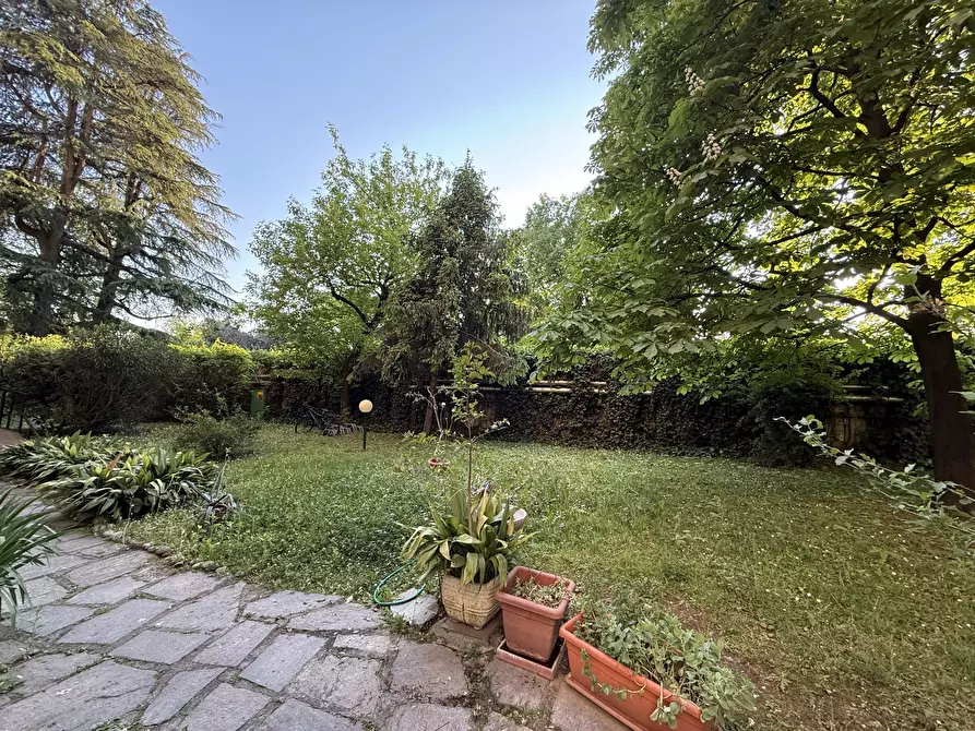 Immagine 4 di Pentalocale in vendita  in Via Roberto Moroni 7A a Sesto San Giovanni