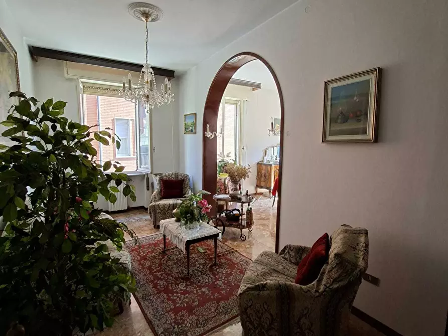 Immagine 25 di Trilocale in vendita  a Medesano