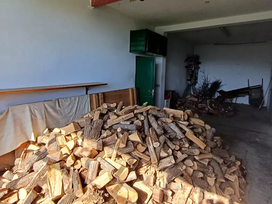 Immagine 26 di Quadrilocale in vendita  a Fornovo Di Taro