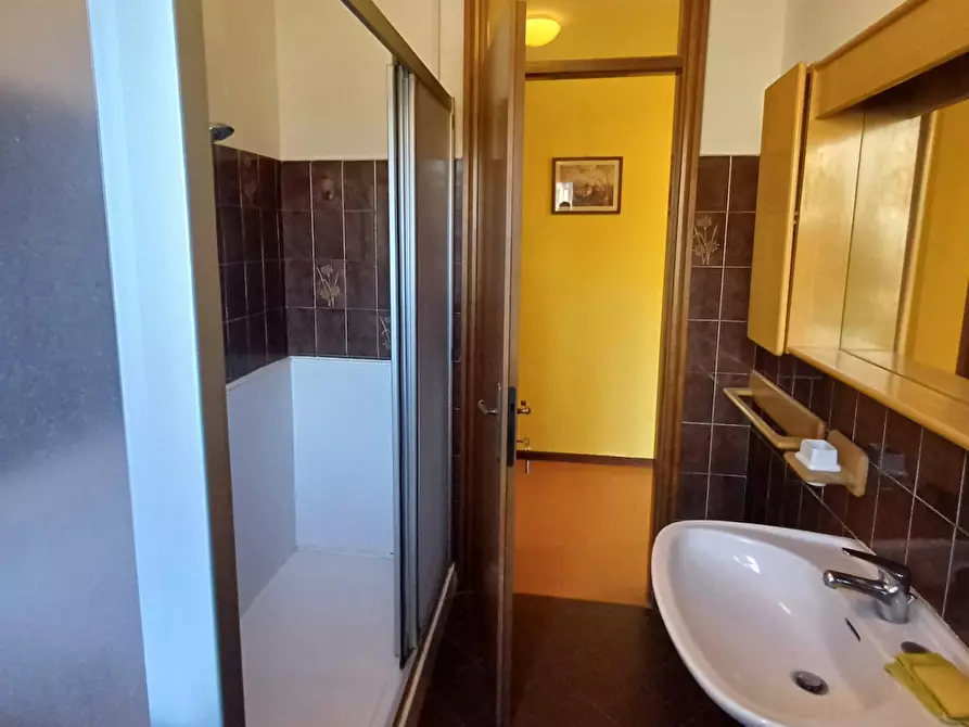 Immagine 22 di Trilocale in vendita  a Medesano