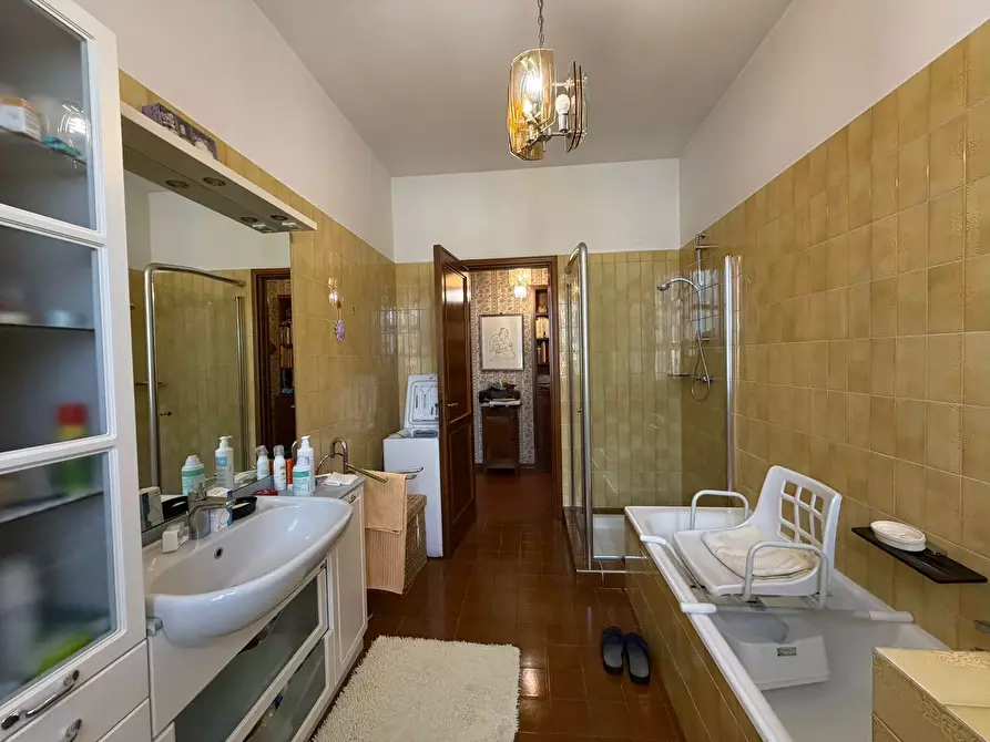 Immagine 34 di Casa indipendente in vendita  a Collecchio
