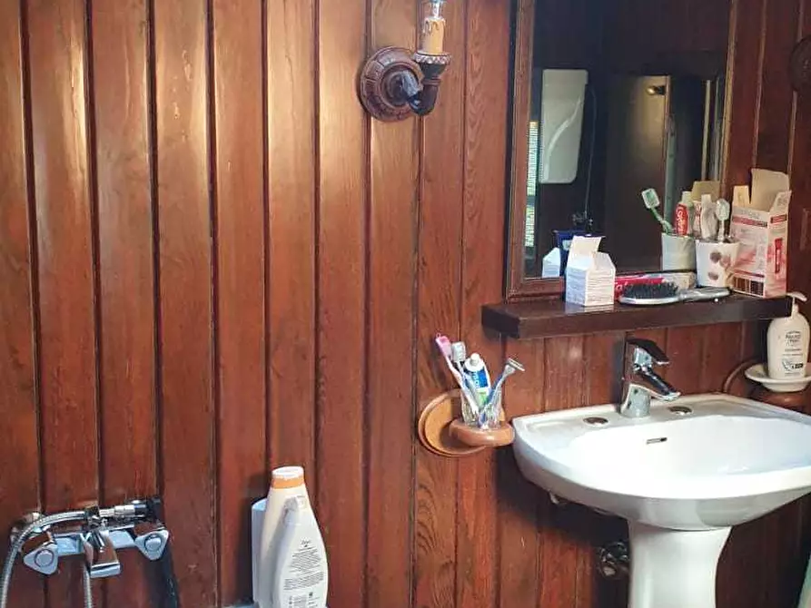 Immagine 23 di Stanza singola in affitto  a Fornovo Di Taro