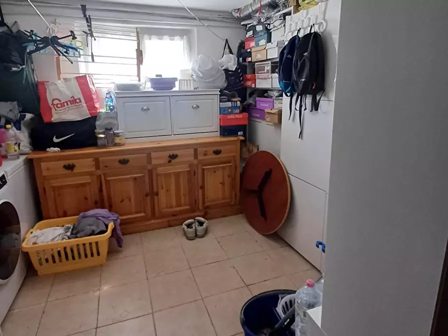 Immagine 31 di Trilocale in vendita  a Medesano