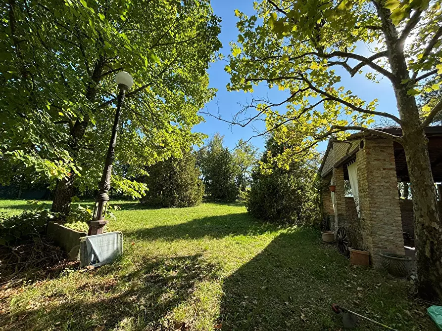 Immagine 41 di Porzione di casa in vendita  a Varano De' Melegari