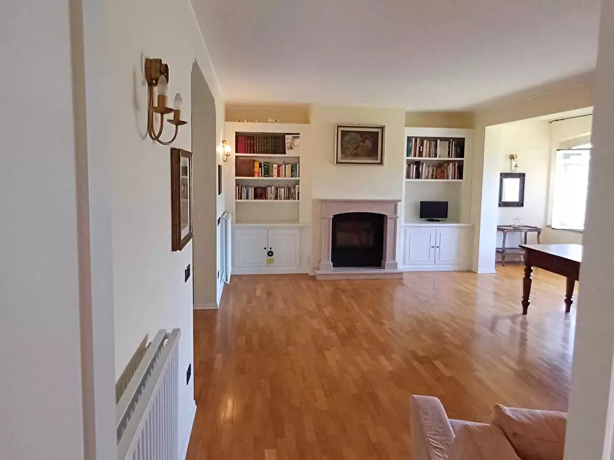 Immagine 7 di Casa bifamiliare in vendita  a Varano De' Melegari