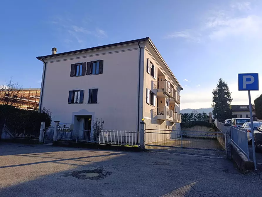 Immagine 1 di Trilocale in vendita  a Varano De' Melegari